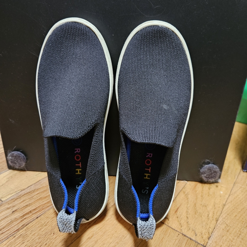 The Kids Sneaker (Rothys)